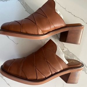 NIB Seychelles from Anthropologie Mules Tan 8.5